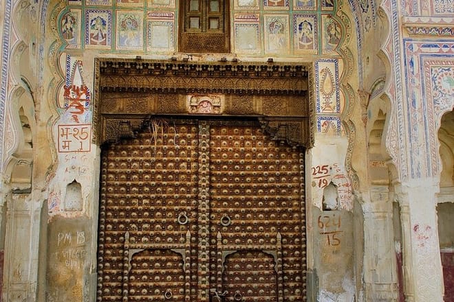 Exterior Wall painting of the Haveli in Mandawa Town.