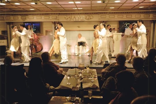 Gala Tango Show with Optional Dinner in Buenos Aires