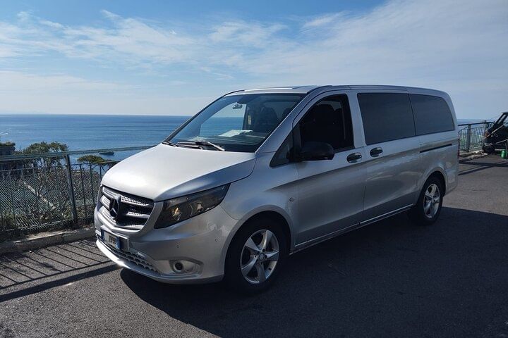Private DA Naples and Amalfi Coast Transfer to Rome