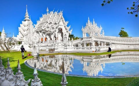 Explore Bangkok, Golden Triangle & Phuket on a Private Tour