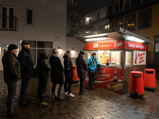 A queue in front of the most famous Hot Dog stand in Iceland