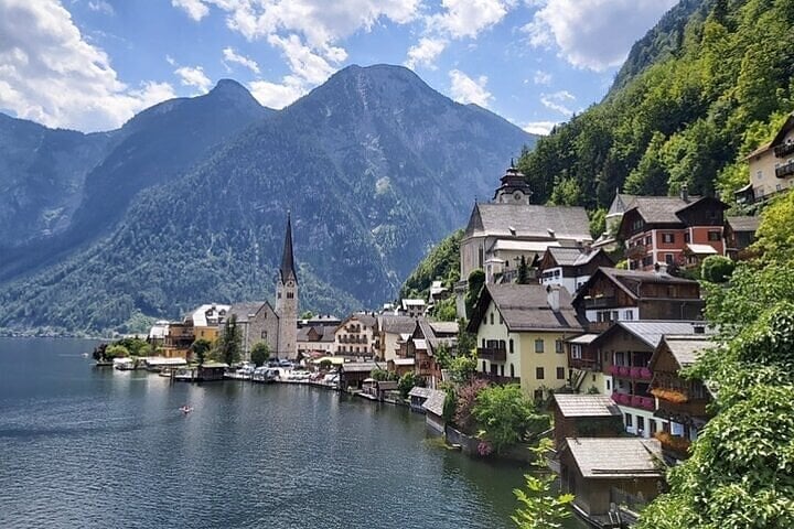 Salzburg to Vienna private transfer with Hallstatt stop 5