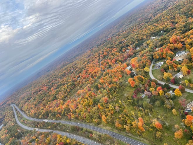 Private Hudson Valley Fall Foliage Helicopter Charter from Manhattan for up to 5 People photo 4