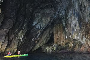 Amalfi Coast Kayak & Snorkeling Tour to the Pandora's Cave 