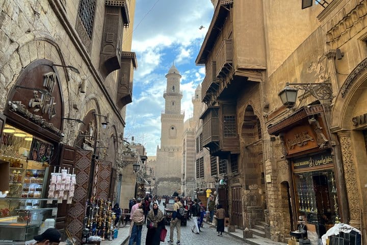 Historic Islamic Cairo Walking Tour and Street Food