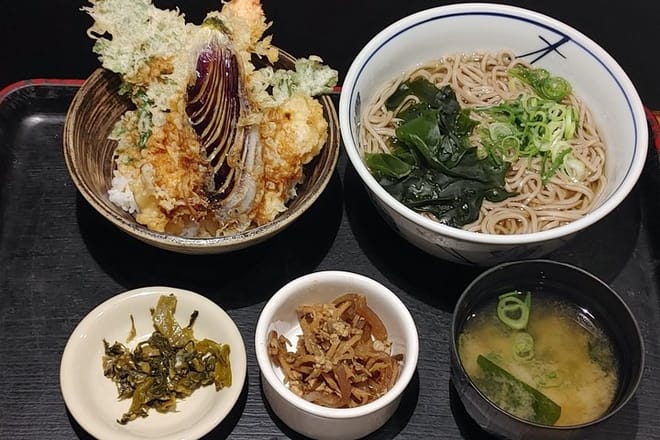 Osaka Dotonbori Daytime Food Tour photo 5