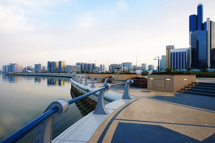 Abu Dhabi Private Tour with Qasr Al Watan & Gold Cappuccino at Emirates Palace