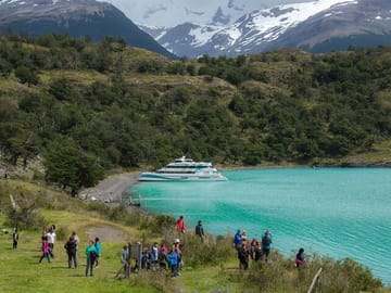 Gourmet Boat Tour of Perito Moreno Glacier in El Calafate