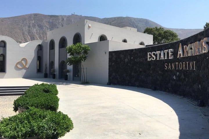 Vip Tour Giza pyramids, sphinx with Camel Ride and Vip lunch