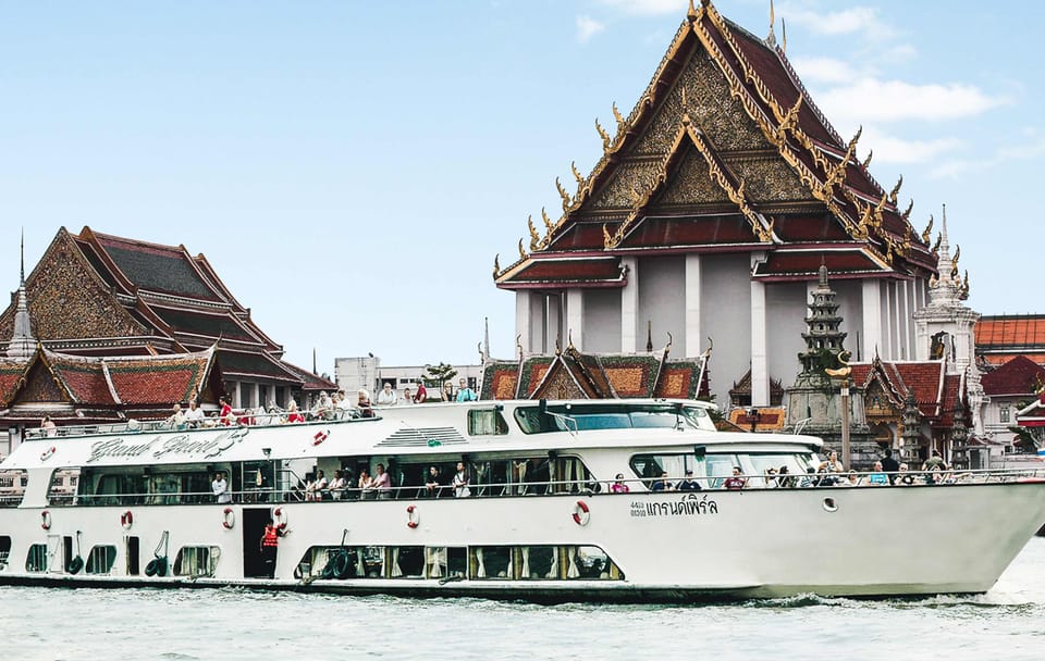 Grand Pearl Candlelit Dinner Cruise: A Night to Remember