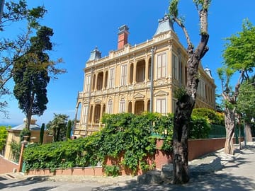Get ready for an open-air museum tour.