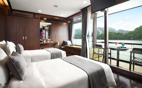 Orchid Cruises- Top Notch Cruise 3 Days Visit Halong & Lan Ha Bay