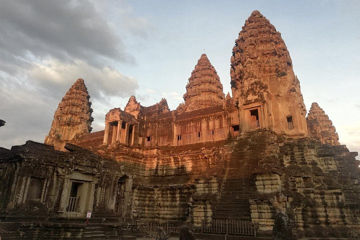 Afternoon Angkor Wat Private Tour with Sunset