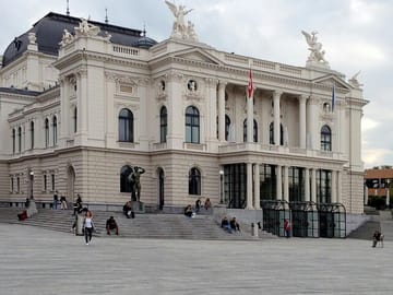 Private 5-Hour Cultural Tour of Zurich's Highlights
