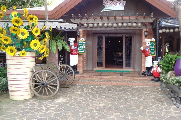 restaurant inside bakers hill