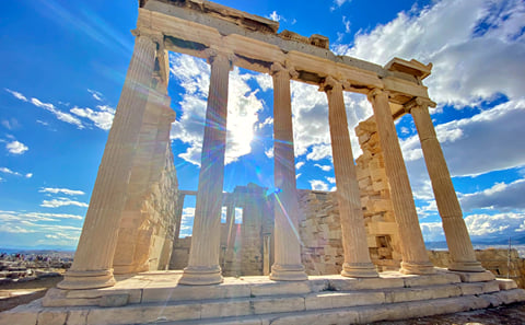 Athens and Fira 8-Day Cultural Tour with French Guide