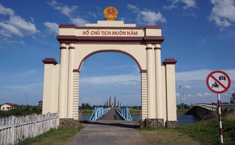 Full-Day Historical Tour of Quang Tri and the DMZ from Hue