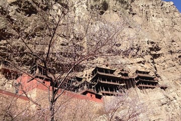Explore Datong's Yungang Grottoes and Hanging Monastery