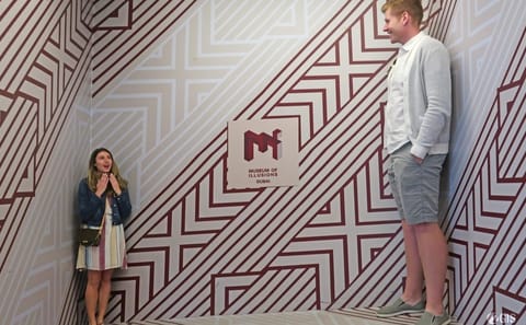 Private Tour of Dubai Museum of Illusions with Transfers