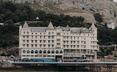 North Wales Day Trip: Conwy and Llandudno from Manchester