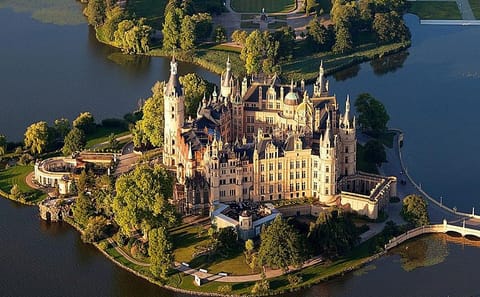 Private Guided Tour of Schwerin Castle's Royal Rooms