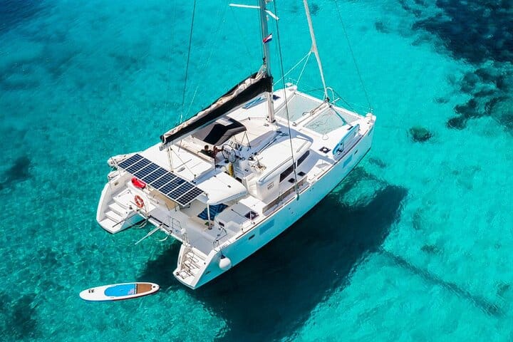 Private Luxurious Sailing Cruise in Heraklion 6