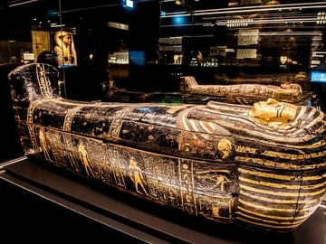 VIP Giza Pyramids & Egyptian Museum Tour Camel Ride Experience