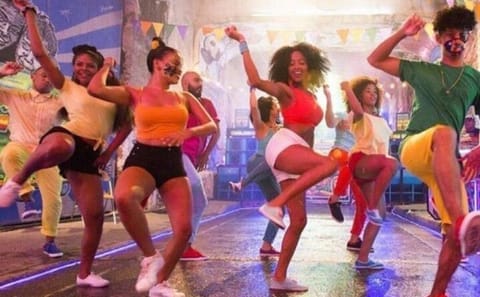 Salsa and Champeta Dance Class with City Views in Cartagena