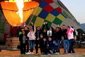 Balloon Flight in Teotihuacan with Wine Toast