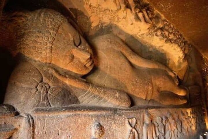 Ajanta Caves Discovery Tour from Aurangabad