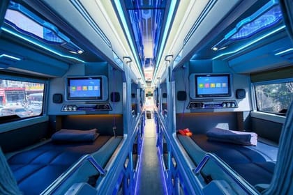 Hanoi by Bus to Sapa with Ethnic Villages Trekking and Homestay