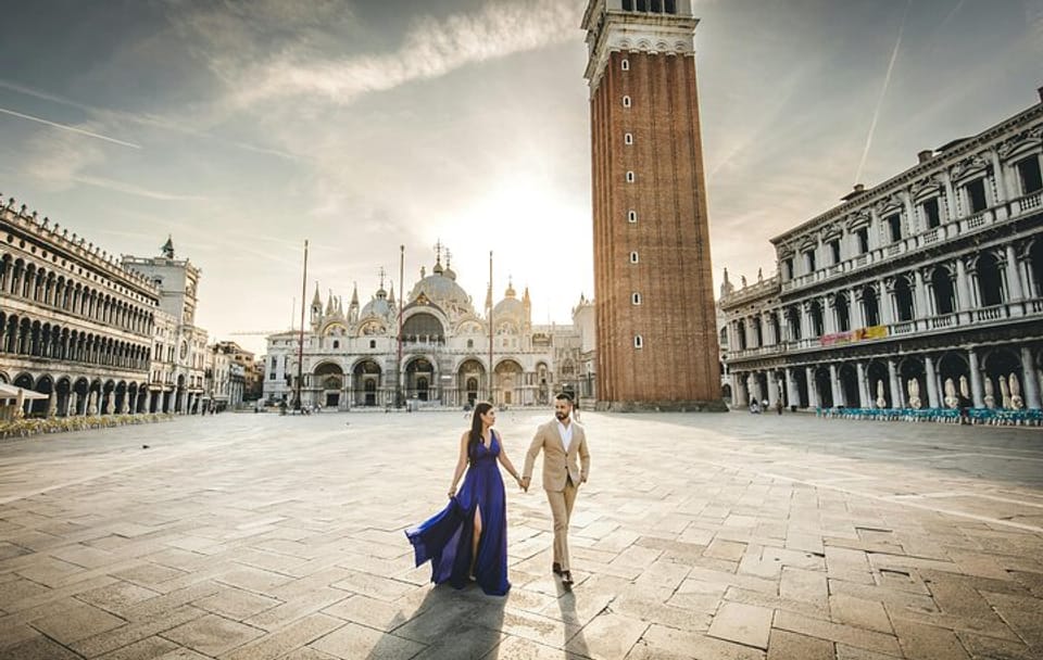 Professional Photoshoot Experience in St. Mark's Square, Venice