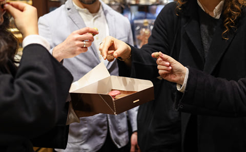 Gourmet Culinary Tour in Paris' 7th District Near Eiffel Tower