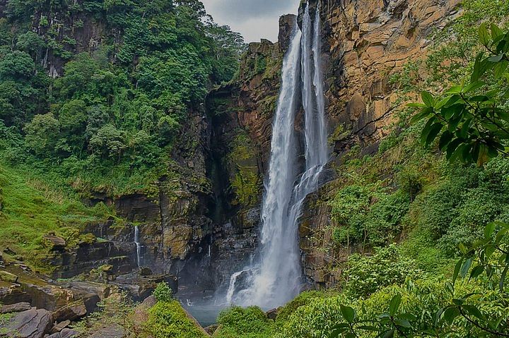 Kandy Waterfall Adventure: Explore Devon, St. Clair, Dunsinane & Ramboda Falls