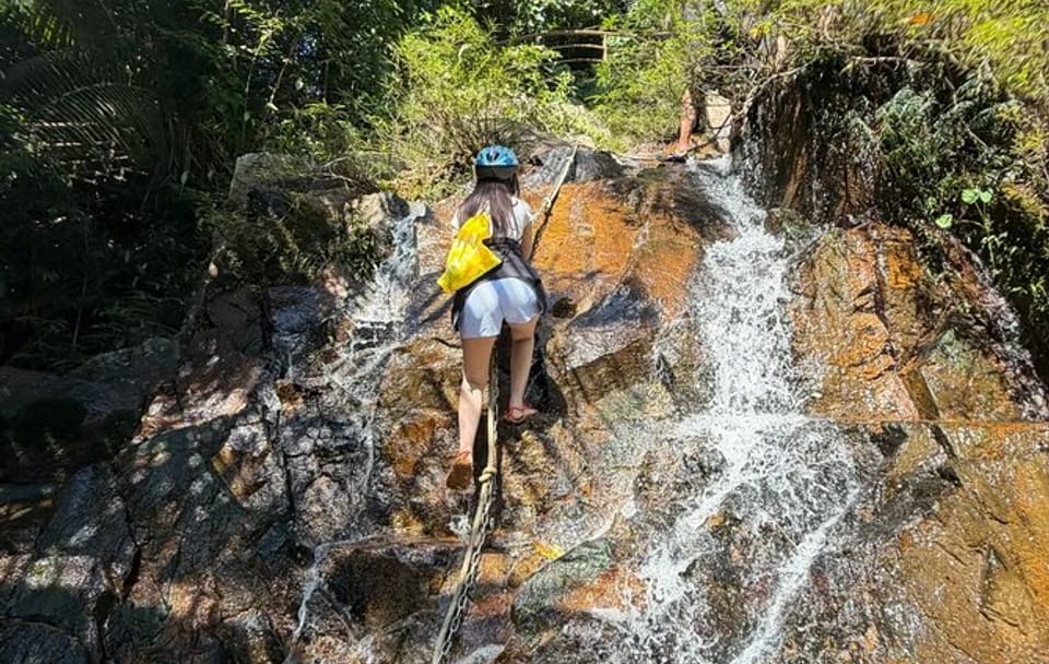 Yanoda Rainforest and Glass Skywalk Day Tour in Sanya