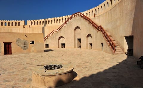 Nizwa Market and Jabal Shams Day Trip from Muscat