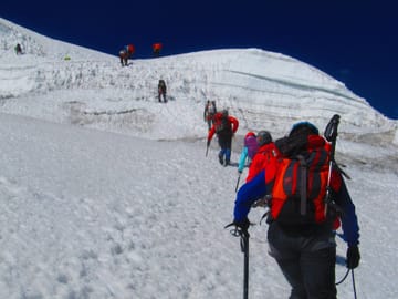 Alpamayo Climbing Expedition: 6-Day Adventure in Huaraz