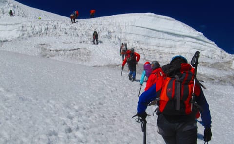 Alpamayo Climbing Expedition: 6-Day Adventure in Huaraz