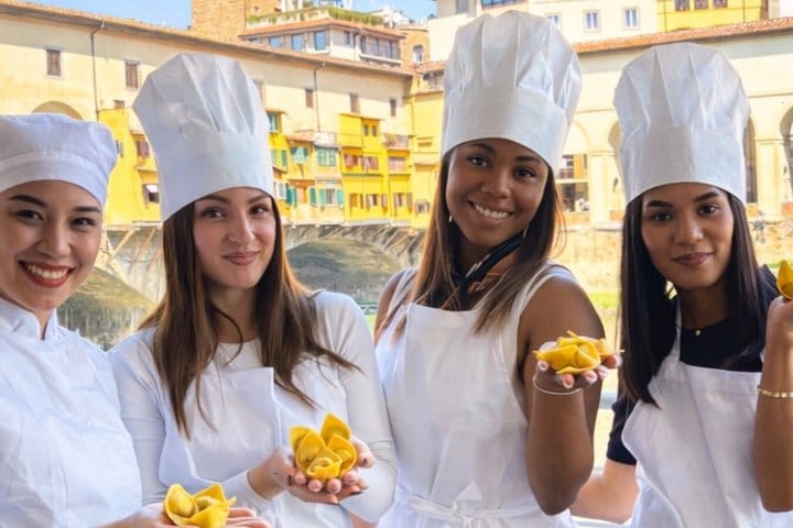 Handmade Pasta and Wine in Florence with Ponte Vecchio View 9