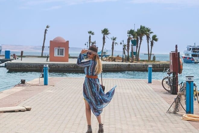Hurghada City Tour and Handicrafts Shop With transfer - Hurghada