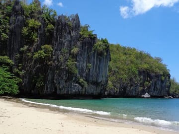 Underground River and Ugong Rock Cave Adventure in Puerto Princesa