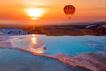 Hot Air Balloon Experience in Pamukkale with Breakfast & Transfer