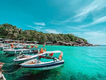 Phu Quoc Four Islands by Canoe and Enjoy Cable Car