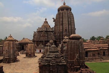 Cultural Tour of Bhubaneswar's Ancient Temples and Heritage
