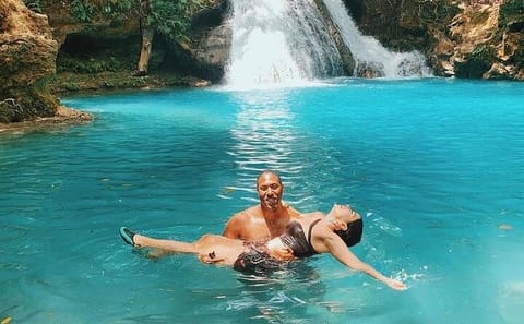 Martha Brea Rafting and Blue Hole Tour from Montego Bay
