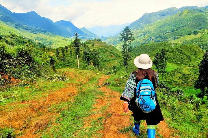 Trekking Adventure through Sapa’s Muong Hoa Valley and Hoang Lien Park