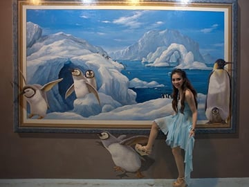Art in Paradise