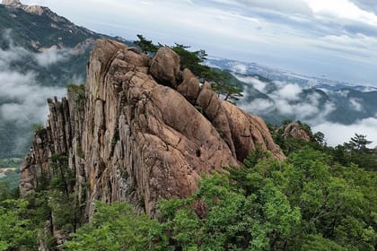 Private Mt.Seorak national park Tour and Sokcho