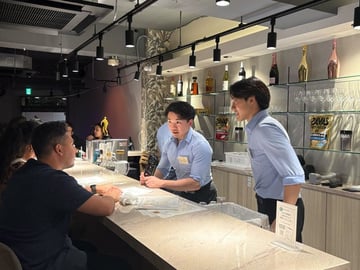 Muscle Bar Kyoto Entrance Fee & Reservation with Macho Men