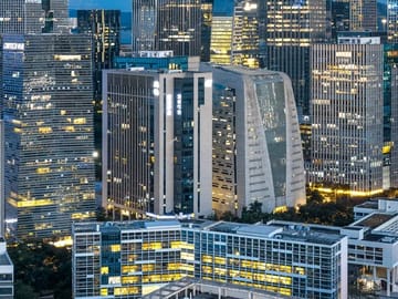 Shenzhen 1-Day Private Tour from Hong Kong with Border Crossing Guide